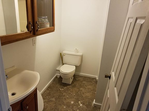 2nd image of 595 Bryant St