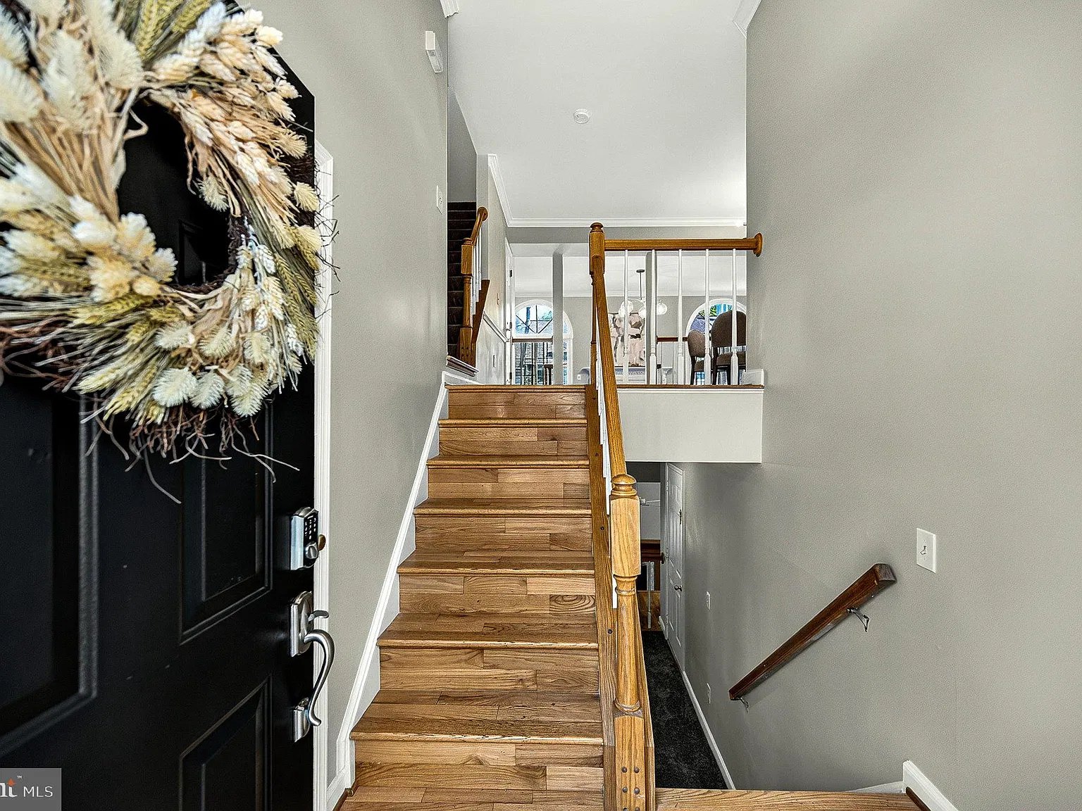 3 bed, 3.5 bath, 2100 sqft, $3,500 — Photo 3