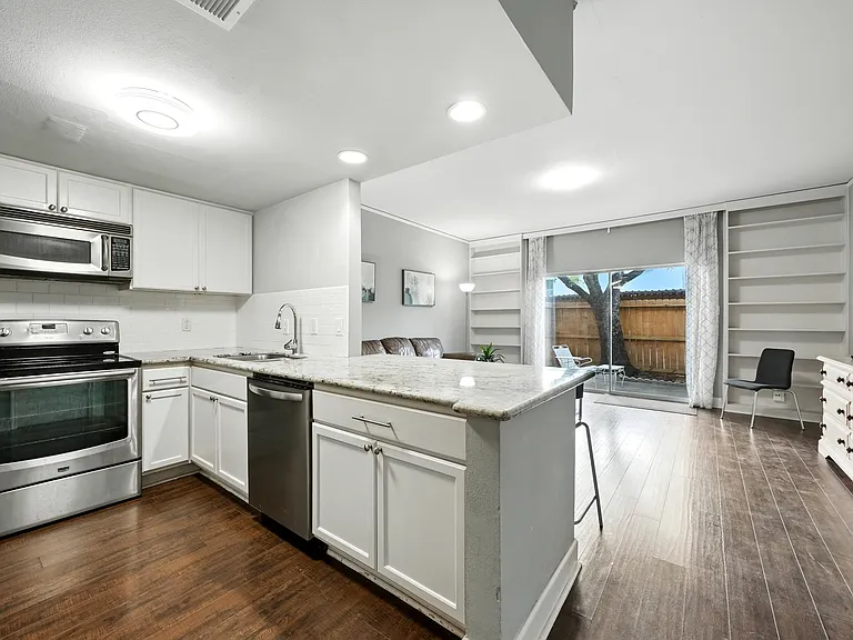 14711 Barryknoll Ln #35 — Photo 8
