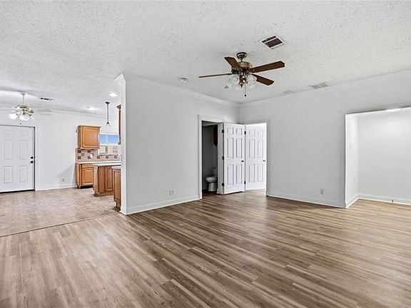 4th image of 17485 Cardinal Ln