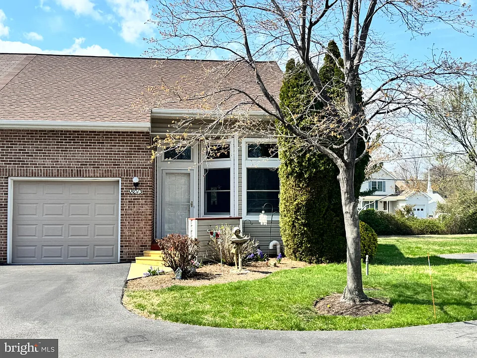 8013 Bridgepointe Dr