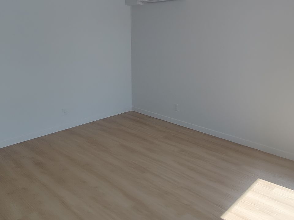 1st image of 2313 Cabrillo Ave #I