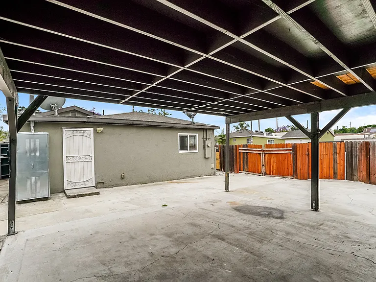 903 E Colden Ave — Photo 14