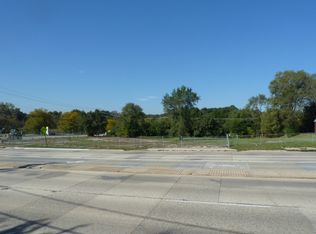 2 N Bartlett Rd, Streamwood, IL 60107