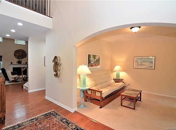 3rd image of 14911 Boudins Ln