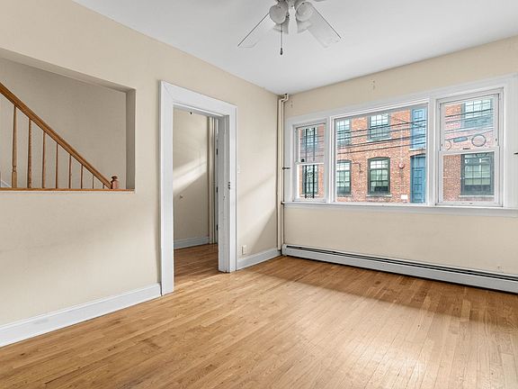 3rd image of 86 Vroom St #2