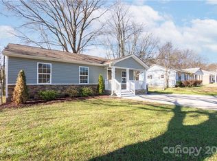 601 W Arrowood Rd, Charlotte, NC 28217