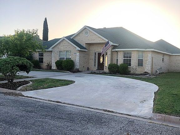 2nd image of 7601 Aspen Ave