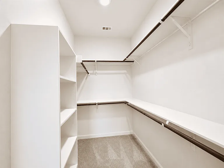 7204 Magnolia Crk #101 — Photo 20