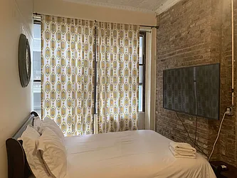 Rented by Flatiron Real Estate Advisors LLC