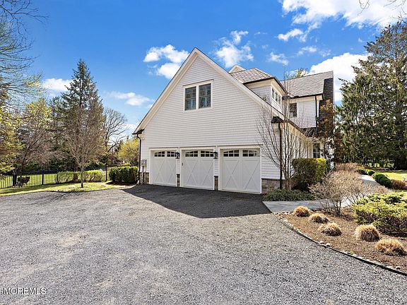 4th image of 135 Ridge Road