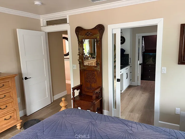 3717 W 181st St — Photo 14
