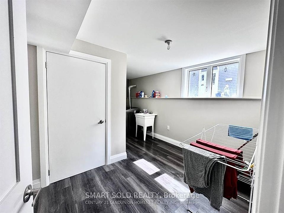 1st image of 171 Garden Ave E