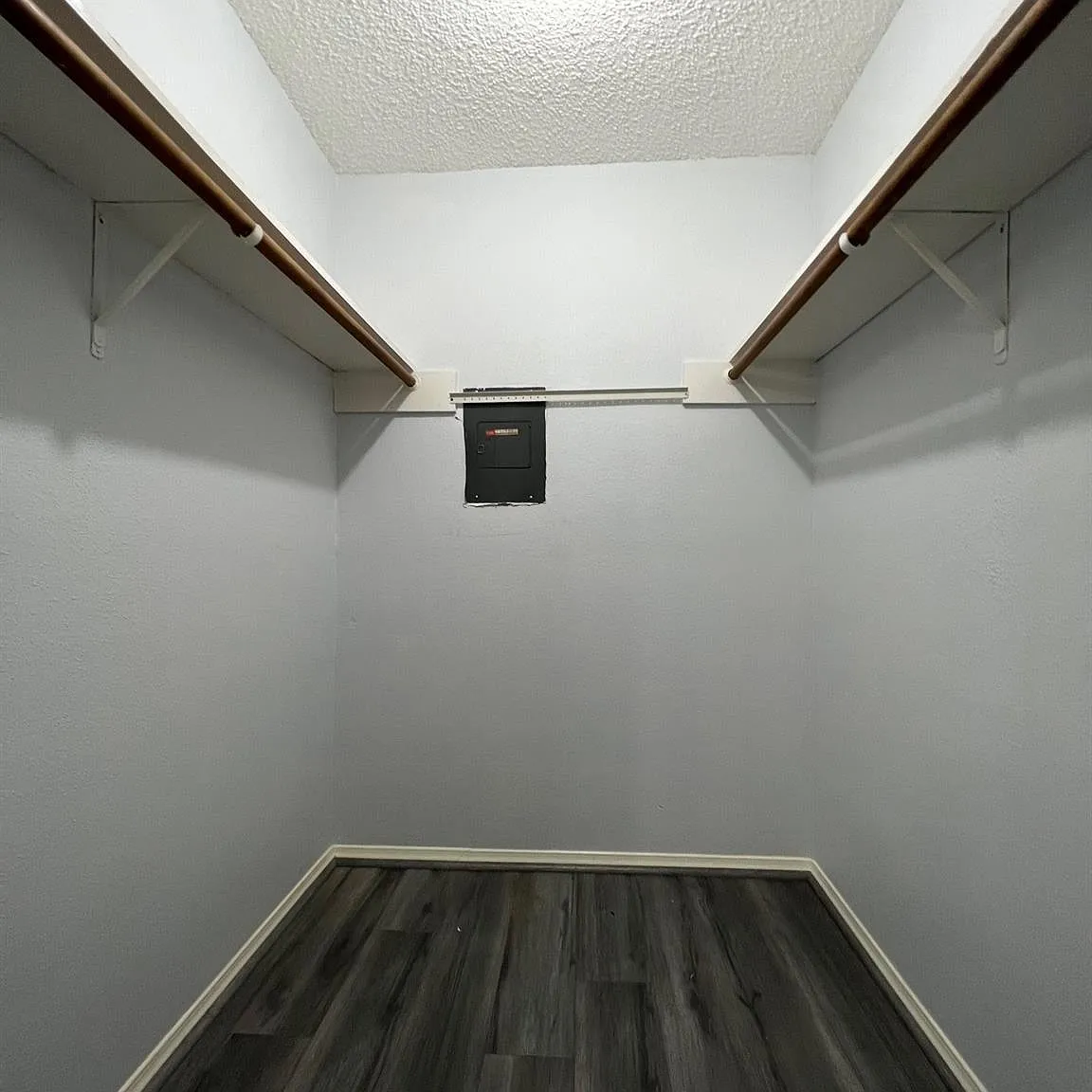 1 bed, 1.0 bath, 784 sqft, $1,000 — Photo 4