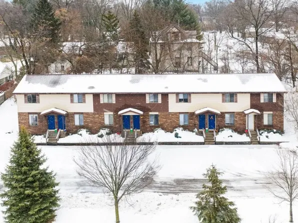 451 Lincoln Ave, Holland, MI 49423
