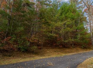 31 Summer Hill Rd, Cullowhee, NC 28723