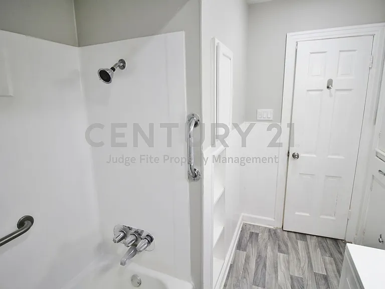 3427 Kinmore St — Photo 14