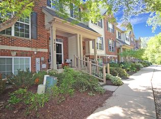 1422 S Fairfield Ave, Lombard, IL 60148