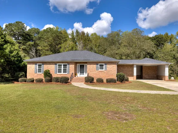 1435 Peggy Ln, Manning, SC 29102