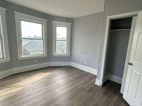 157 Lounsbury St, Waterbury, CT