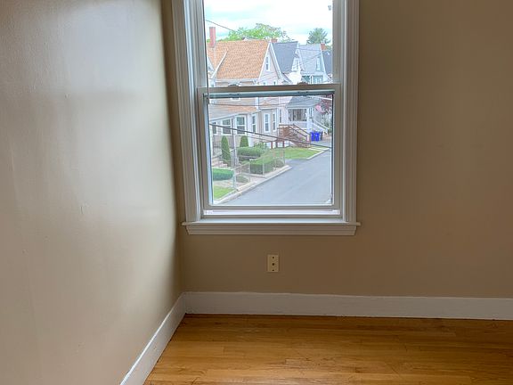 3rd image of 175 Washington St #2