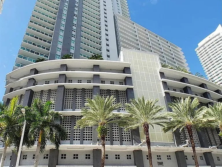 1250 S Miami Ave #802 — Photo 1