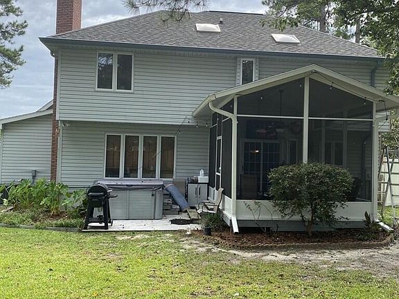 3rd image of 3101 Ash Dr