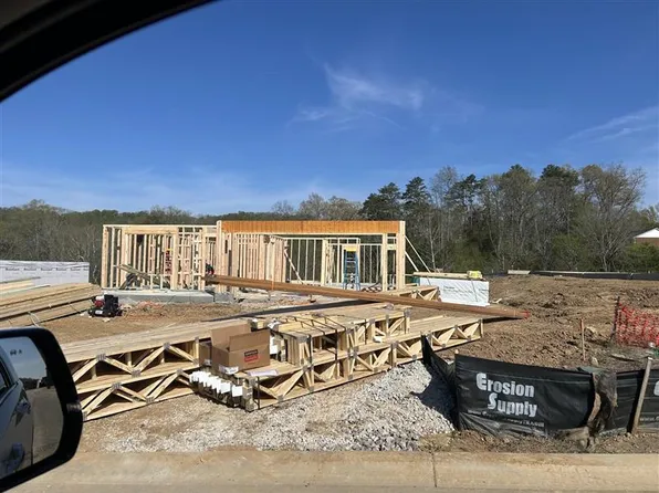 6152 Sycamore Stream Rd, Dandridge, TN 37725