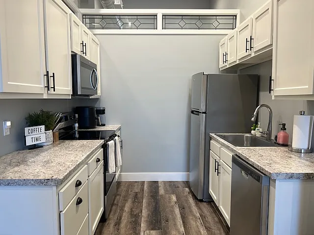 1 bed, 760 sqft, $950 — Photo 2