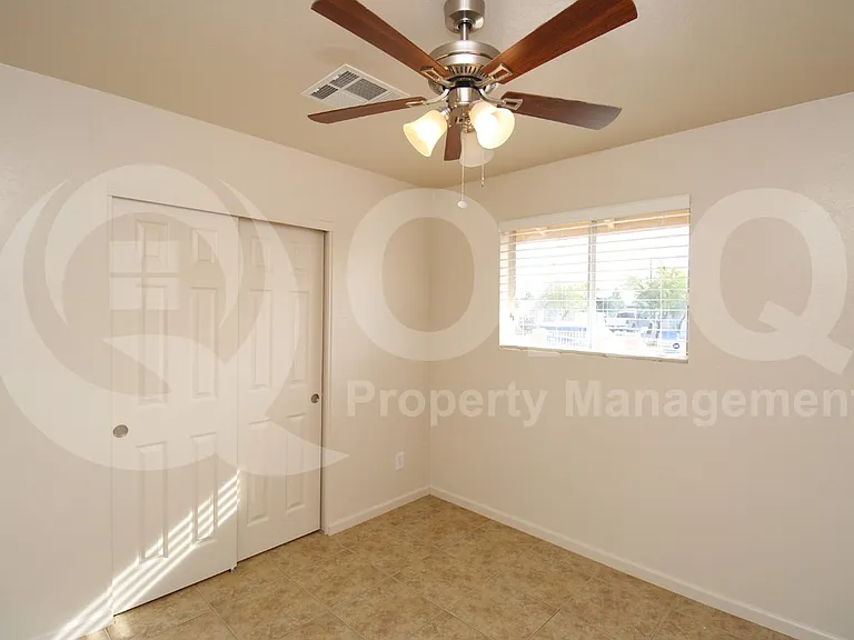4558 E Halifax St — Photo 16