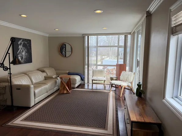 315 N Eton St APT A, Birmingham, MI 48009