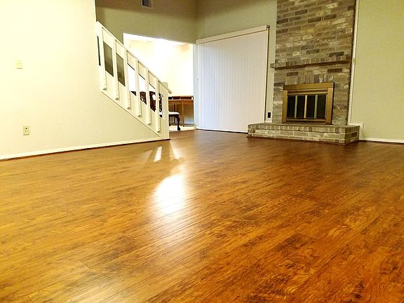 3rd image of 6531 Briar Glade Dr
