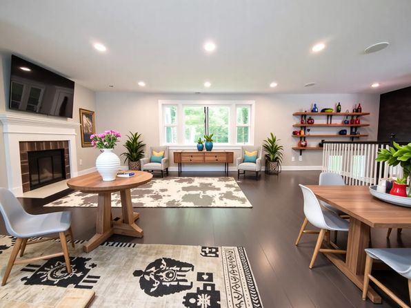 479 Westfield St