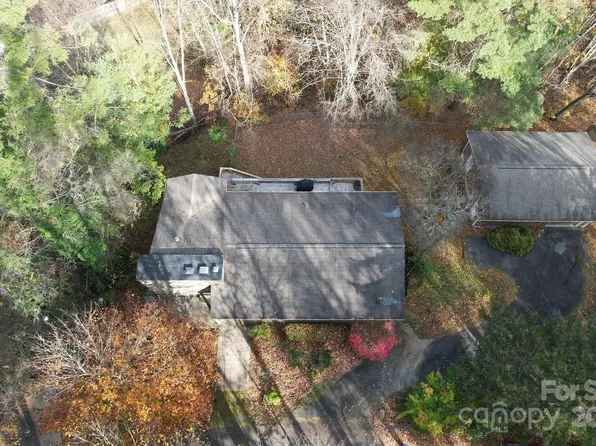 231 Highlands Loop, Maggie Valley, NC 28751
