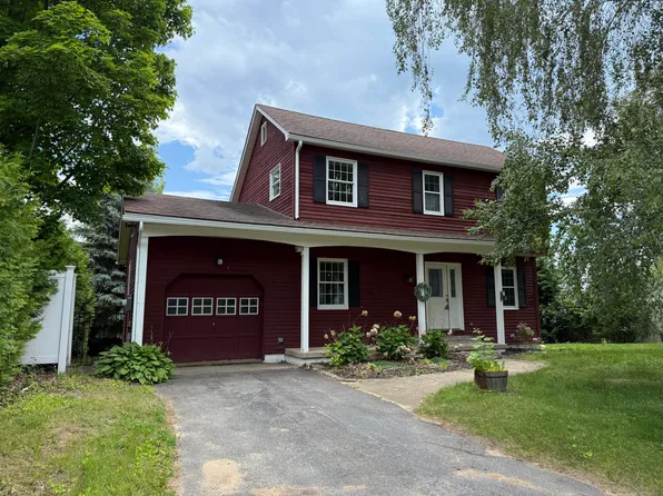 239 Champlain Dr, Plattsburgh, NY 12901