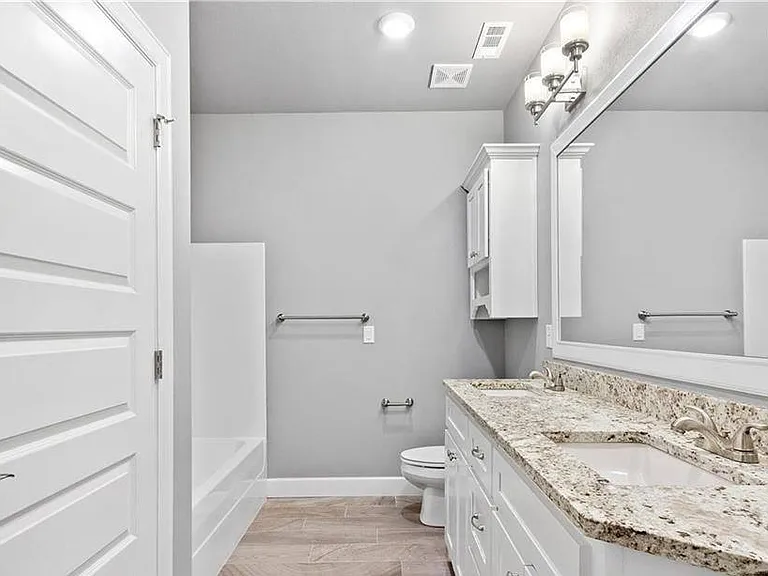 404 NW Retreat Ln — Photo 18