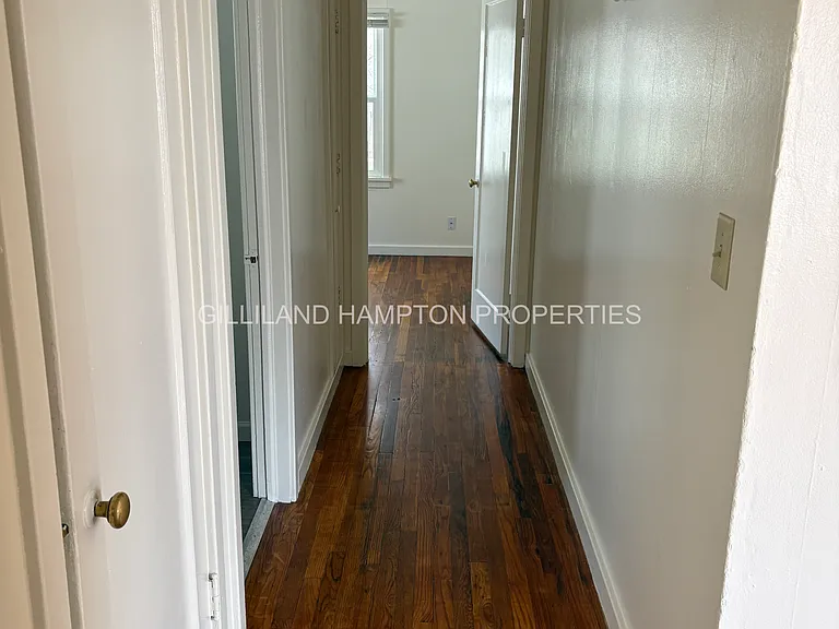 612 NW 4th St — Photo 8