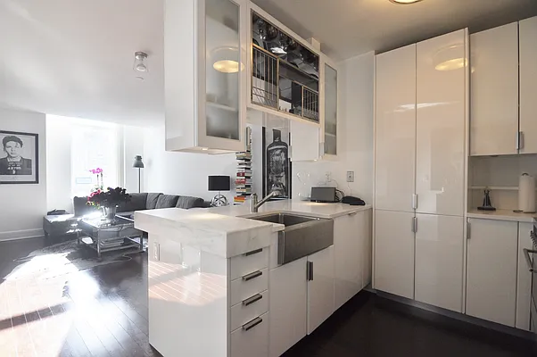 Rented by BLU Real Estate | media 92