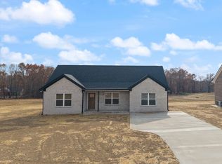 77 Dukes Park Rd, Summertown, TN 38483