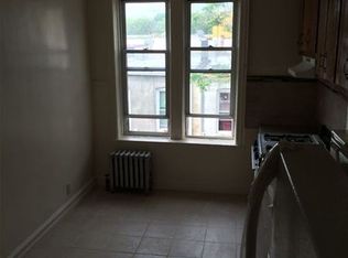 137 E 52nd St, Brooklyn, NY 11203
