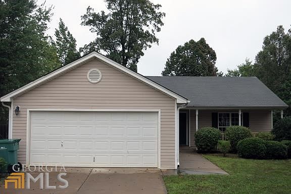2nd image of 110 Wisteria Trl