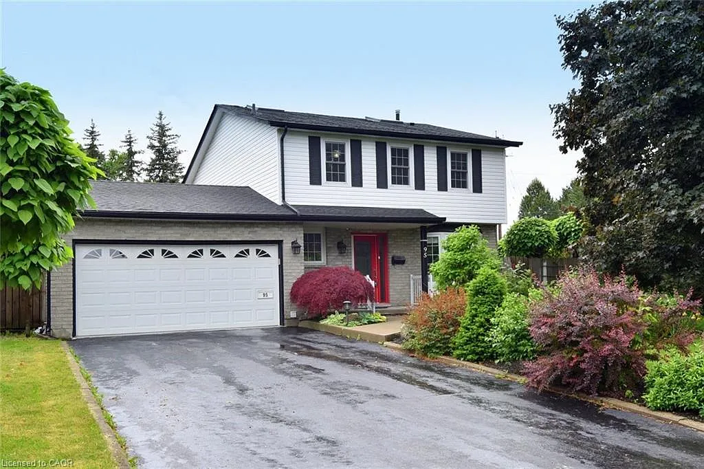 95 Birchpark Dr N photo 1