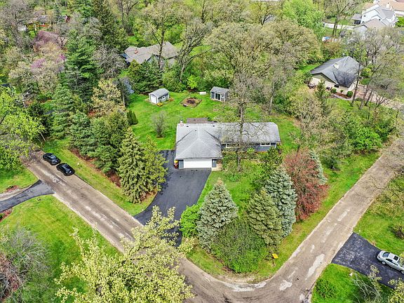2nd image of 602 Hickory Rd