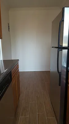 Sold by Edel Family Management | media 28