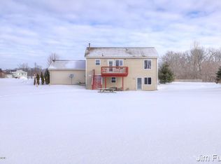 5186 Fieldstone Meadow Dr NE, Cedar Springs, MI 49319