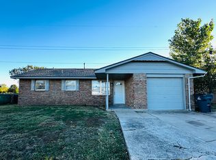 6910 SW Forest Ave, Lawton, OK 73505
