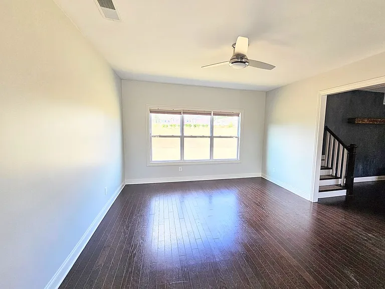 821 Westmoreland Cir NW — Photo 10