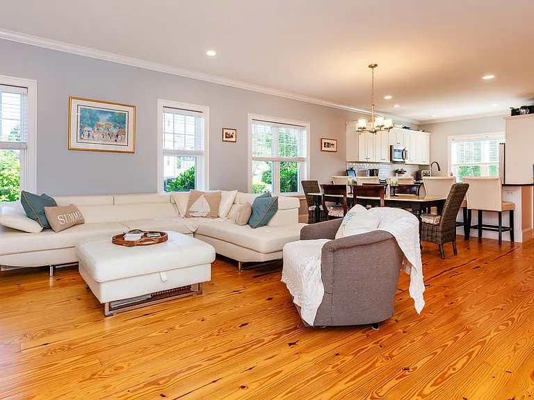 19 Eustis Ave — Photo 14