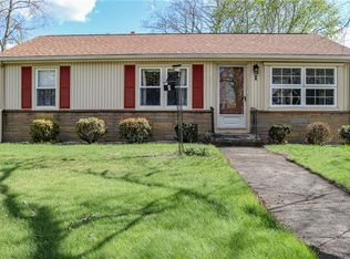 1 Ventry Dr, Cumberland, RI 02864