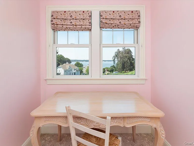 53 Pembroke Dr — Photo 28